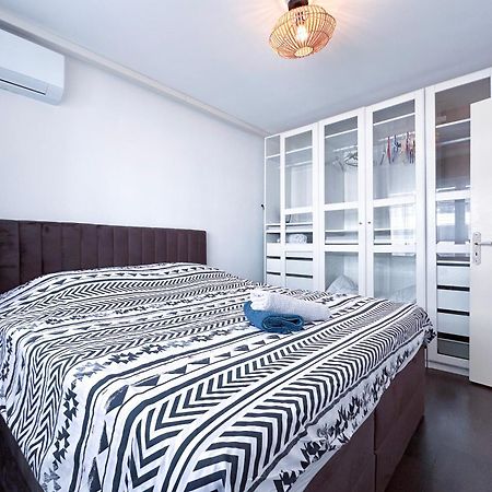 Poincare 4 - Lumineux, Renove, Central Et Calme A Juan Les Pins 앙티브 외부 사진